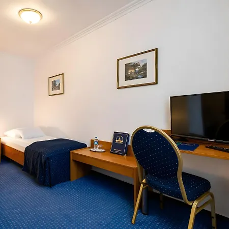 Hotel Atlanta Budget 2*