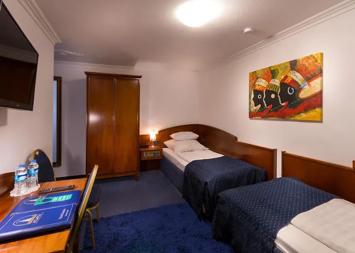 Hotel Atlanta Budget 2*